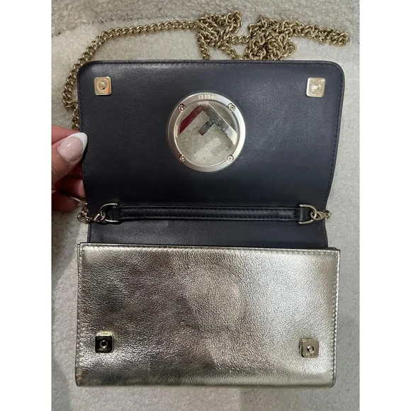 Fendi Metallic Gold Crossbody Bag - Like New with Logo Hardware - Picture 5 of 9